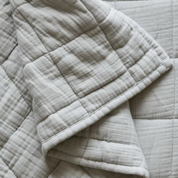 Quince Organic Airy Gauze Box Quilt FULL/QUEEN NWT Mist - Picture 2 of 4